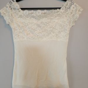 Blouse Shimming Lace Cap Sleeves.